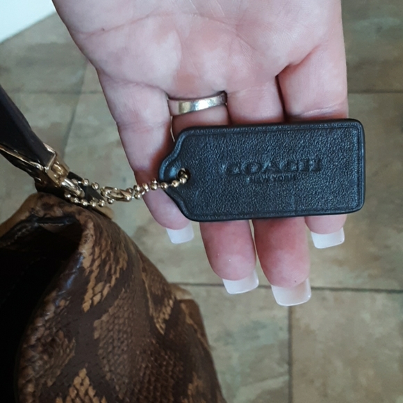 Snakeskin embossed Coach bag - Picture 4 of 8